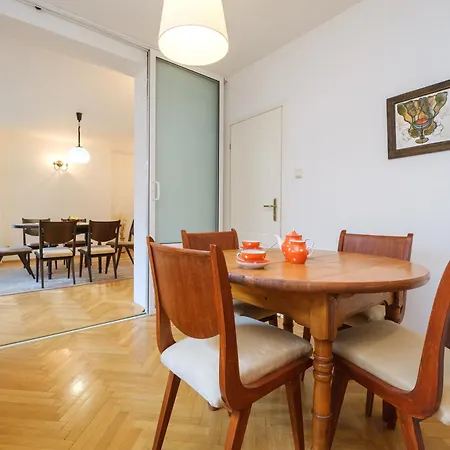 Feriehus The Hill House Free Parking *