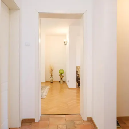 Feriehus The Hill House Free Parking Plovdiv