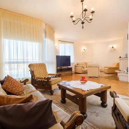 Hébergement de vacances The Hill House Free Parking *