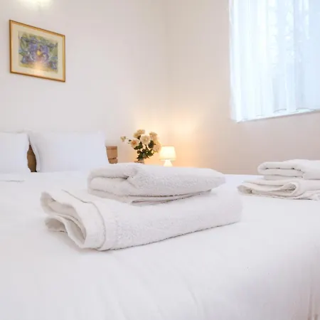 Feriehus The Hill House Free Parking *