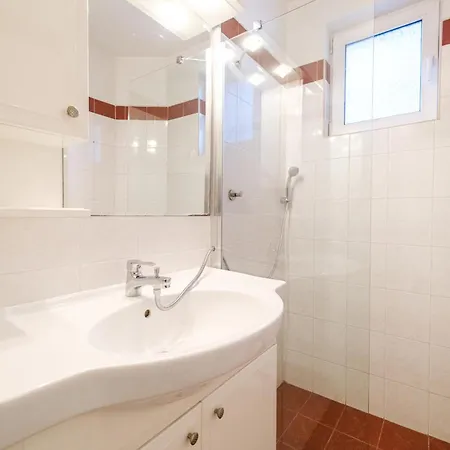 The Hill House Free Parking Feriehus *