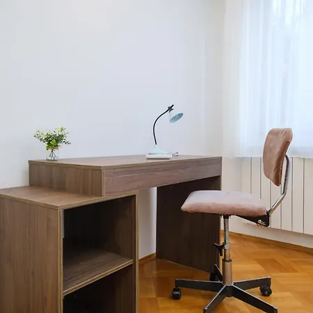 The Hill House Free Parking Feriehus *