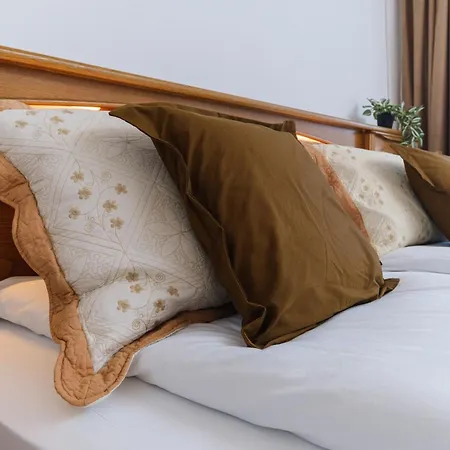 The Hill House Free Parking Feriehus *