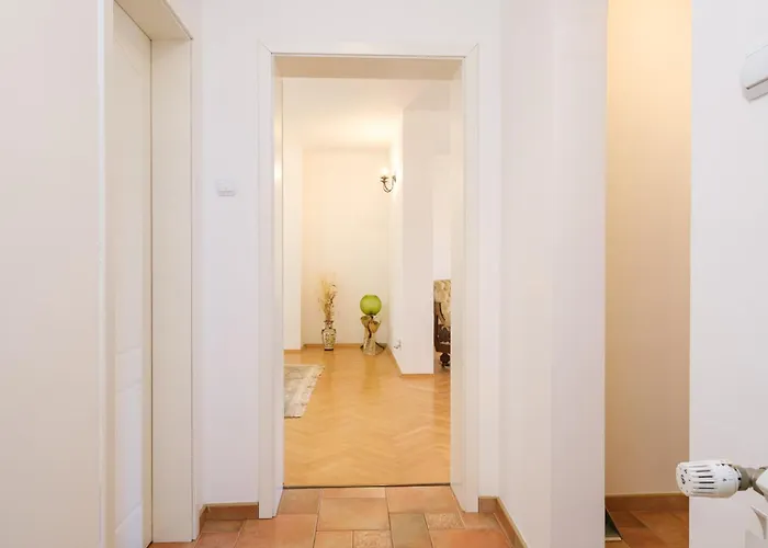 Ferienhaus The Hill House Free Parking Plowdiw