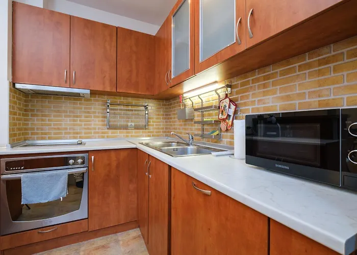 The Hill House Free Parking Ferienhaus *