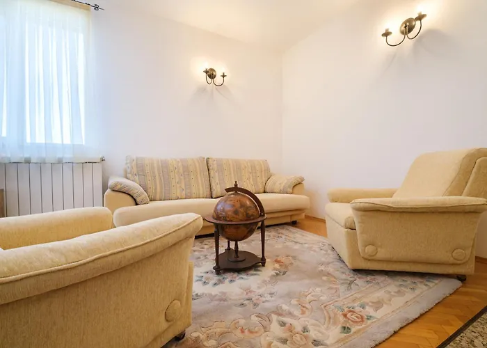 The Hill House Free Parking Ferienhaus Plowdiw