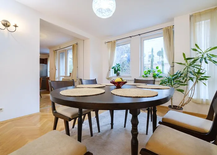 Ferienhaus The Hill House Free Parking Plowdiw