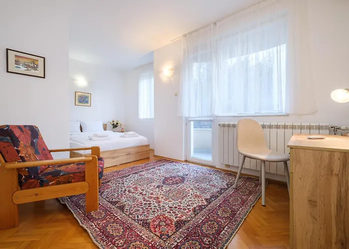 Ferienhaus The Hill House Free Parking *