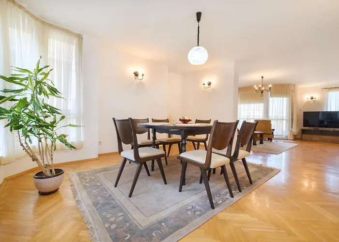 The Hill House Free Parking Plowdiw