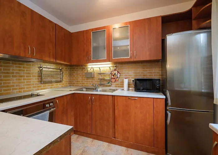 The Hill House Free Parking